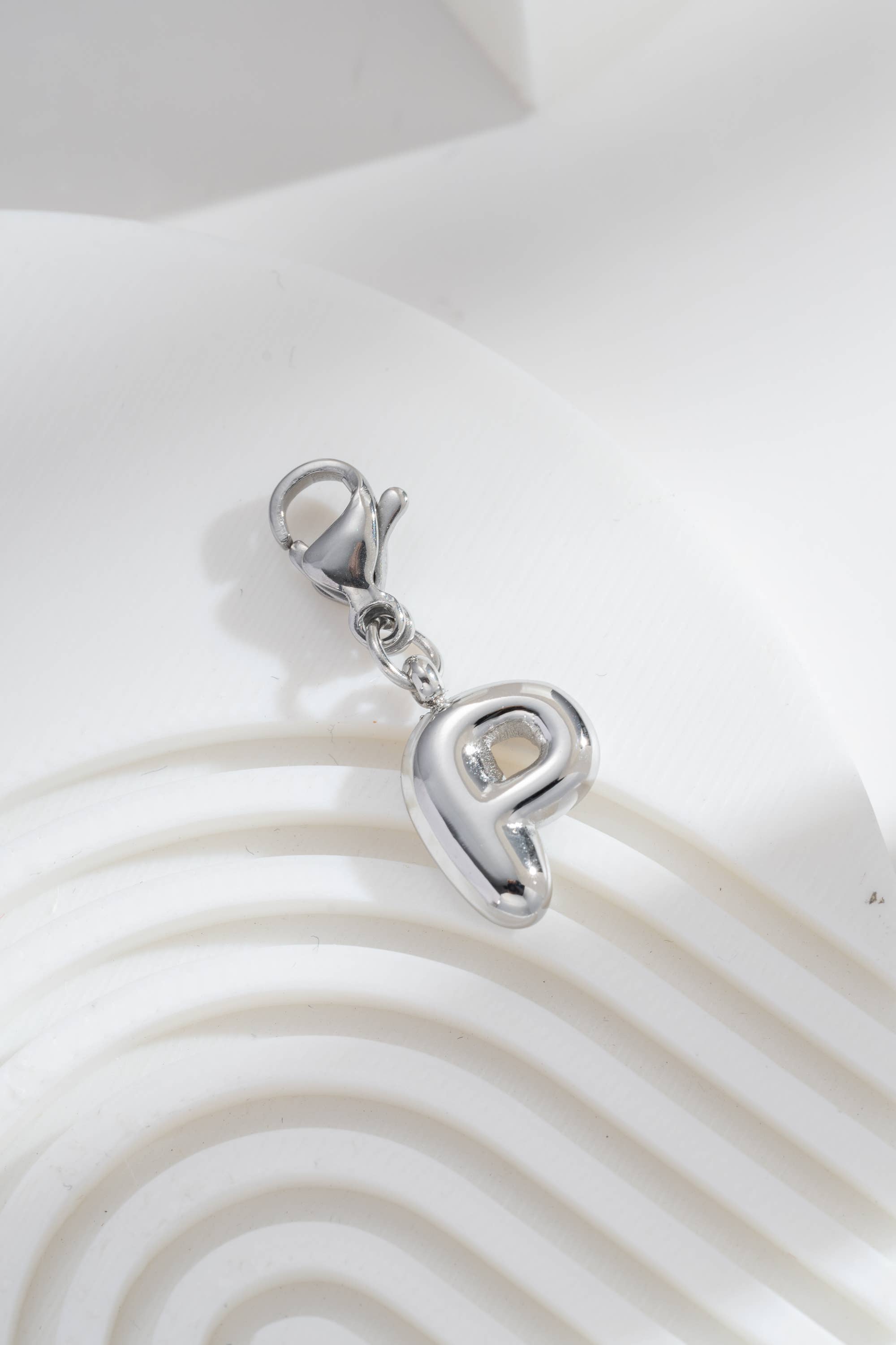 Pendentifs Charm Alphabet Acier Inoxydable argenté