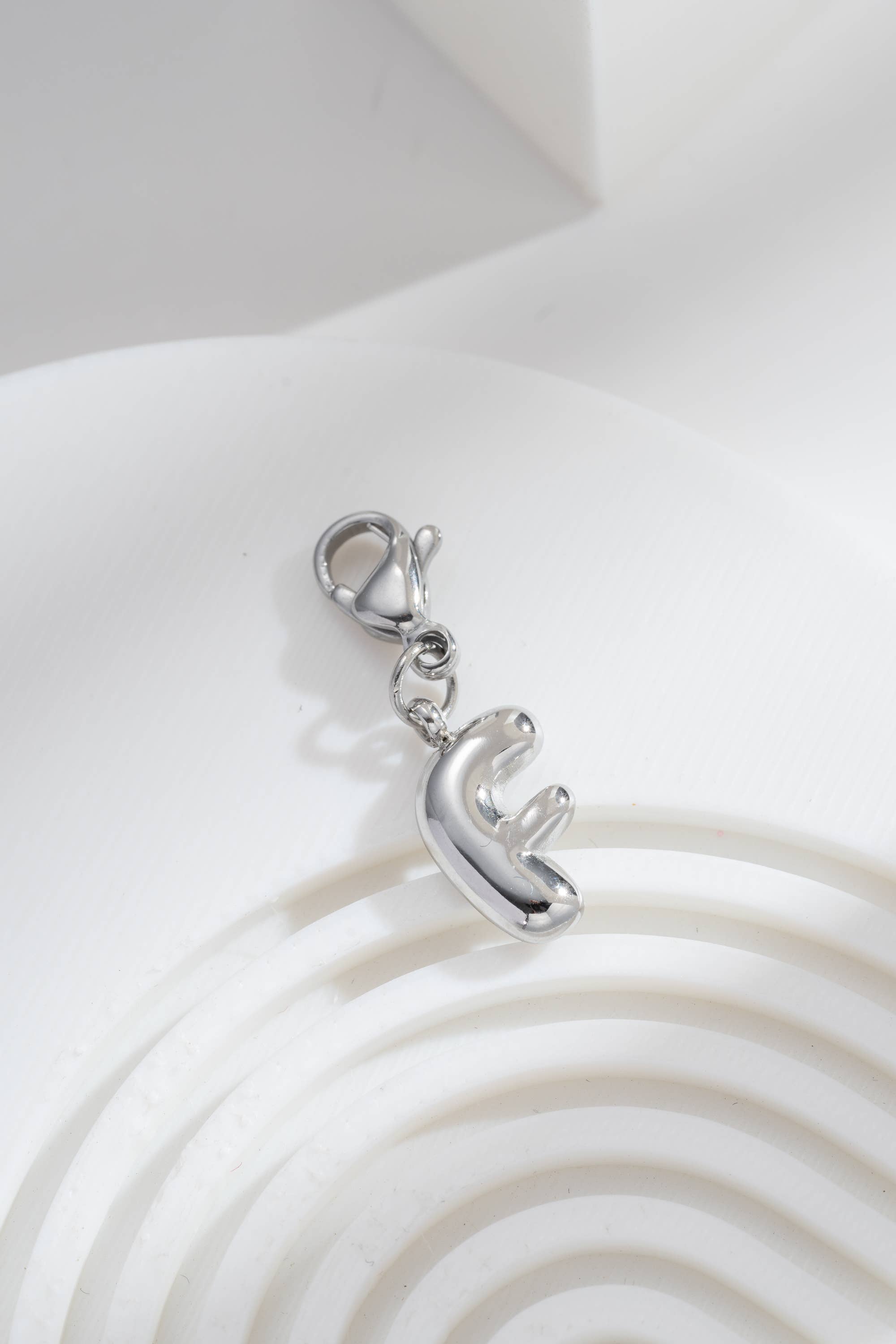 Pendentifs Charm Alphabet Acier Inoxydable argenté
