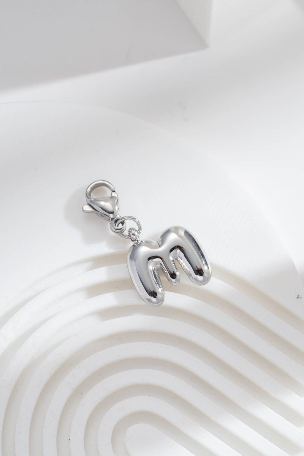Pendentifs Charm Alphabet Acier Inoxydable argenté