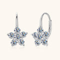 Boucles d'oreilles à levier en forme de fleur de moissanite en argent sterling 925
