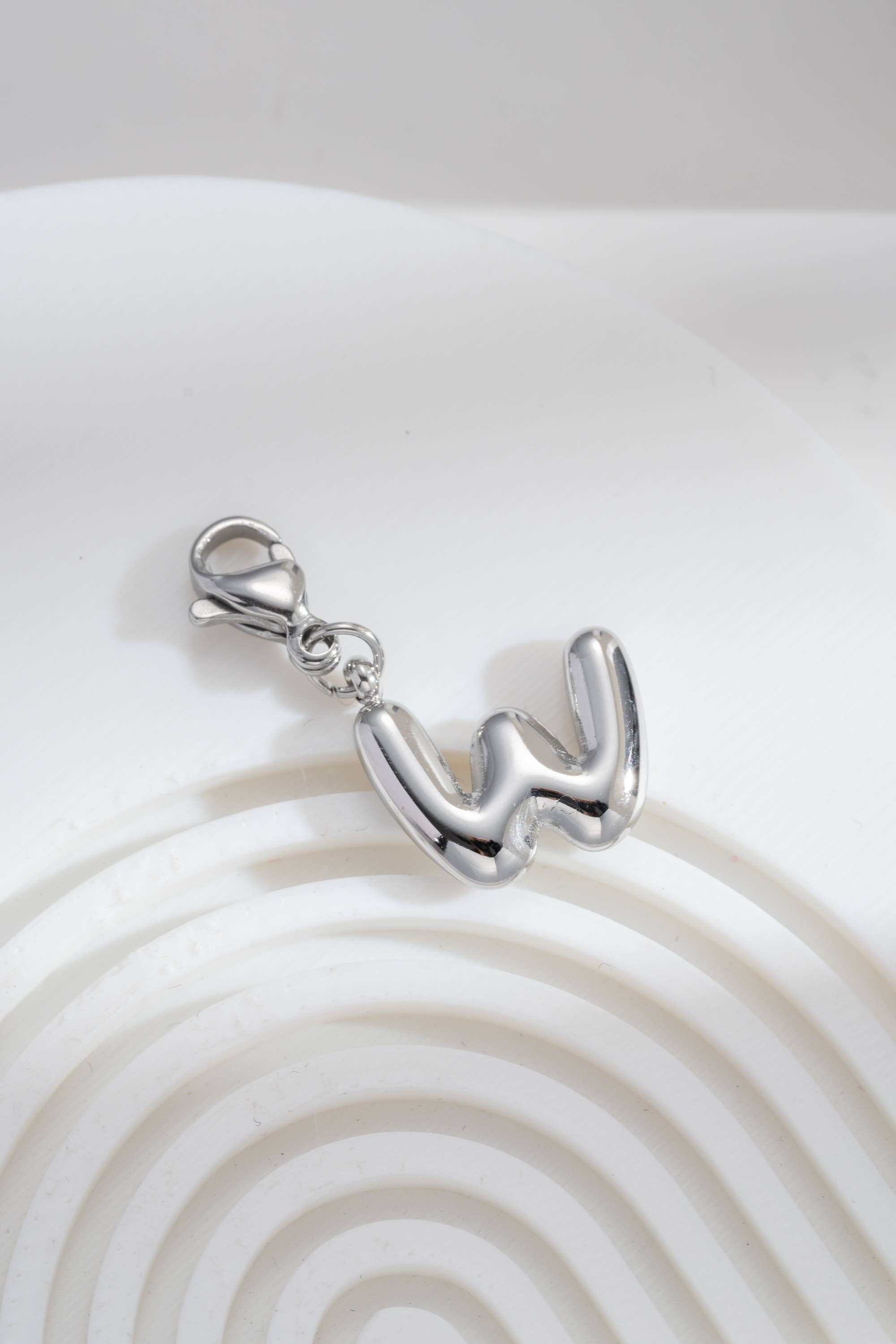 Pendentifs Charm Alphabet Acier Inoxydable argenté
