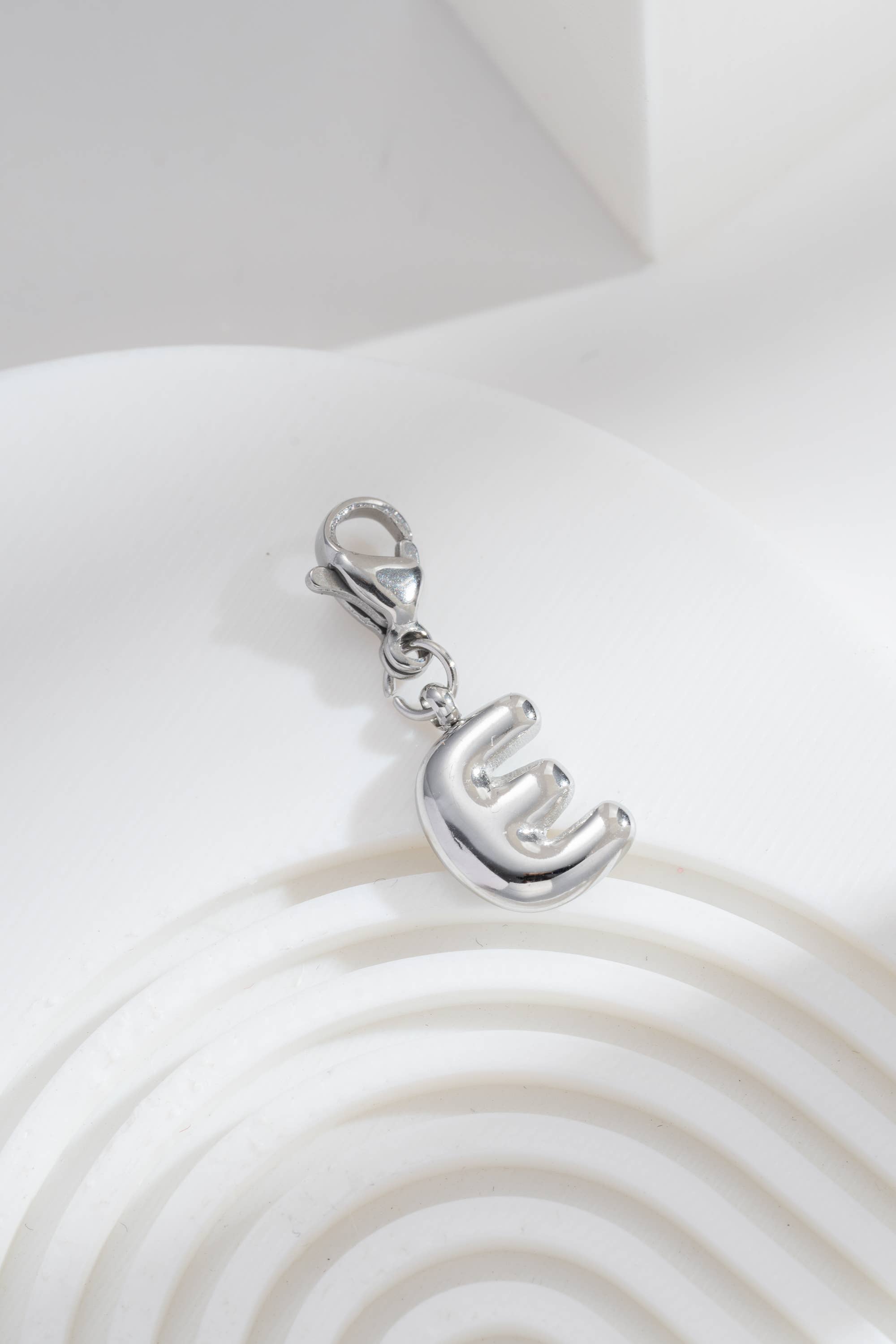 Pendentifs Charm Alphabet Acier Inoxydable argenté