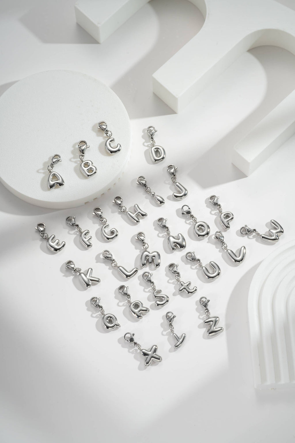 Pendentifs Charm Alphabet Acier Inoxydable argenté