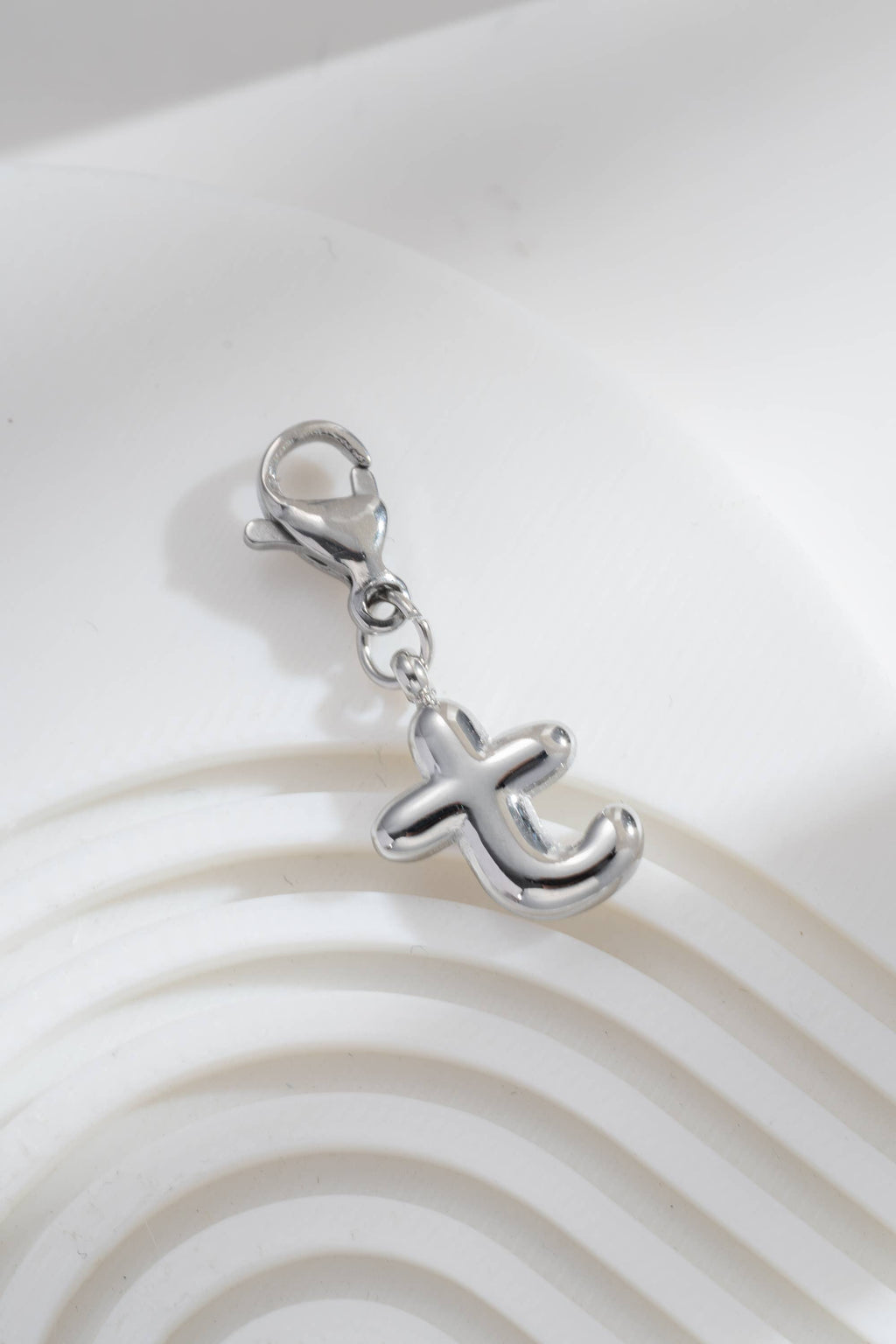 Pendentifs Charm Alphabet Acier Inoxydable argenté