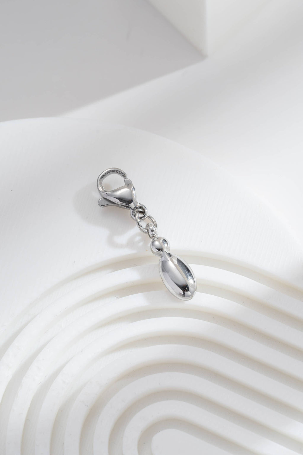 Pendentifs Charm Alphabet Acier Inoxydable argenté