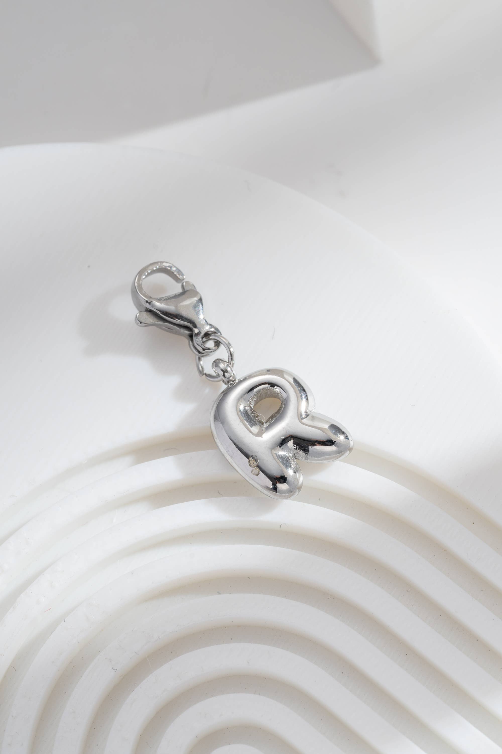 Pendentifs Charm Alphabet Acier Inoxydable argenté